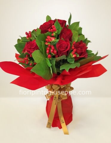 bouquet rose e bacche