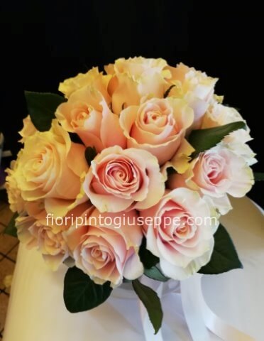 bouquet rose fiore grande colori secondo disponibilita'